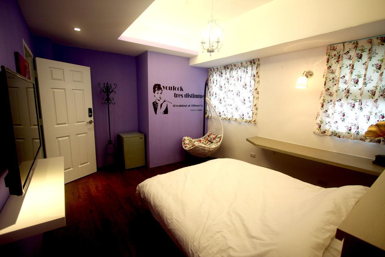 Ostello Color House Taichung Esterno foto